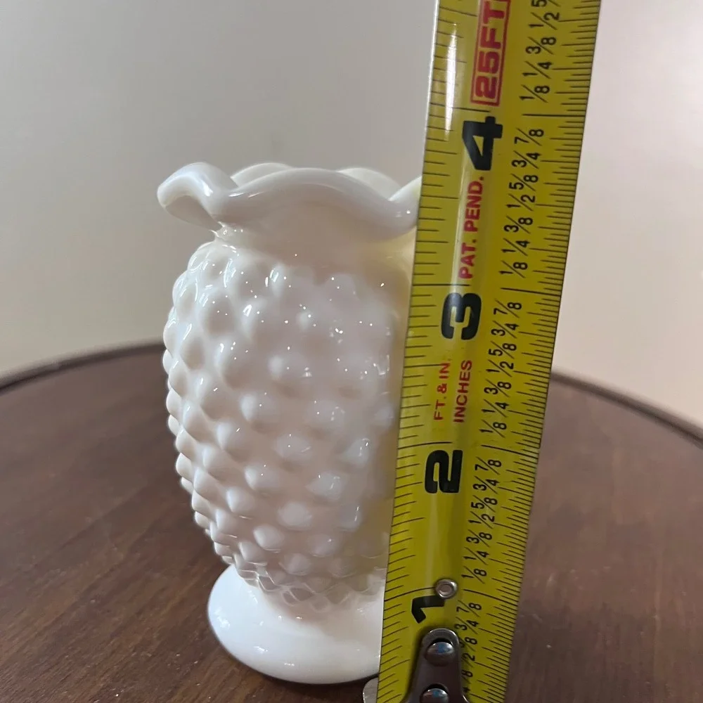Vtg Fenton White Milk Glass Hobnail Ruffled Rim Bud Vase 3.75in
